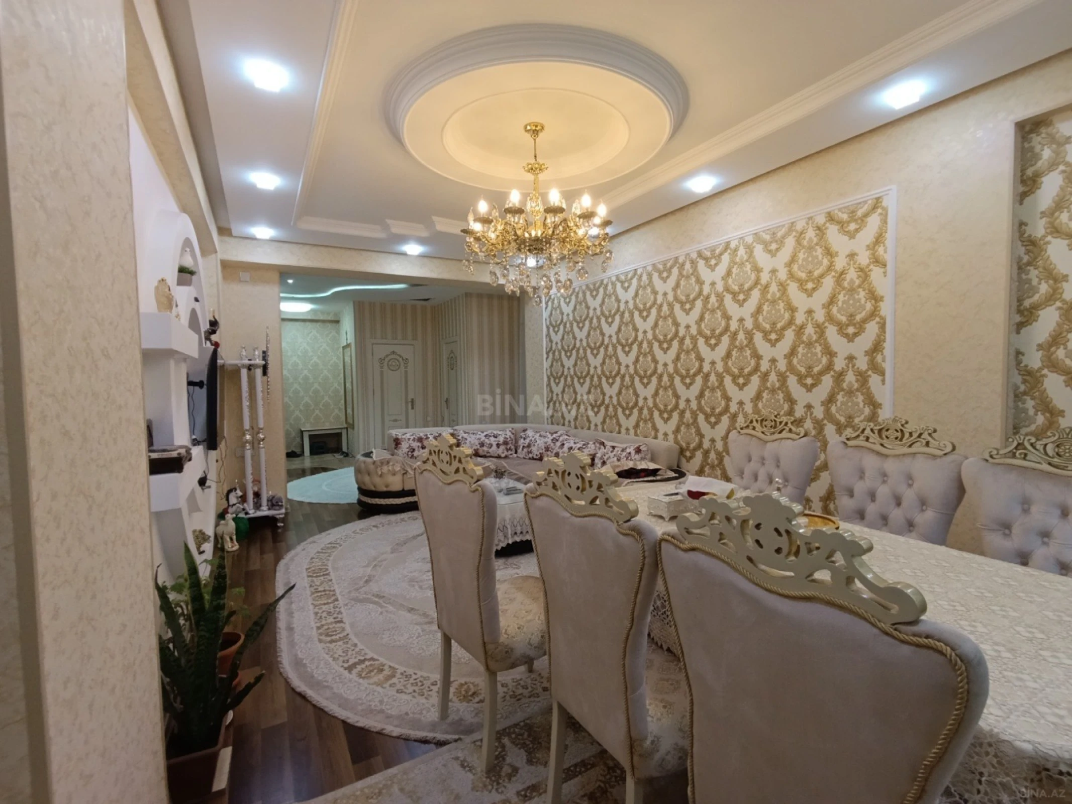 Satılır 3 otaqlı mənzil 103 m²