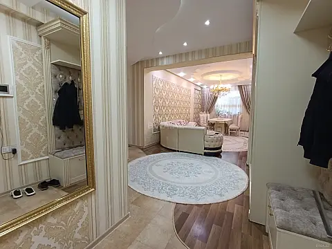 Satılır 3 otaqlı mənzil 103 m²