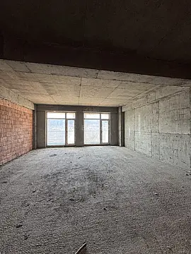 Satılır 3 otaqlı mənzil 153 m²