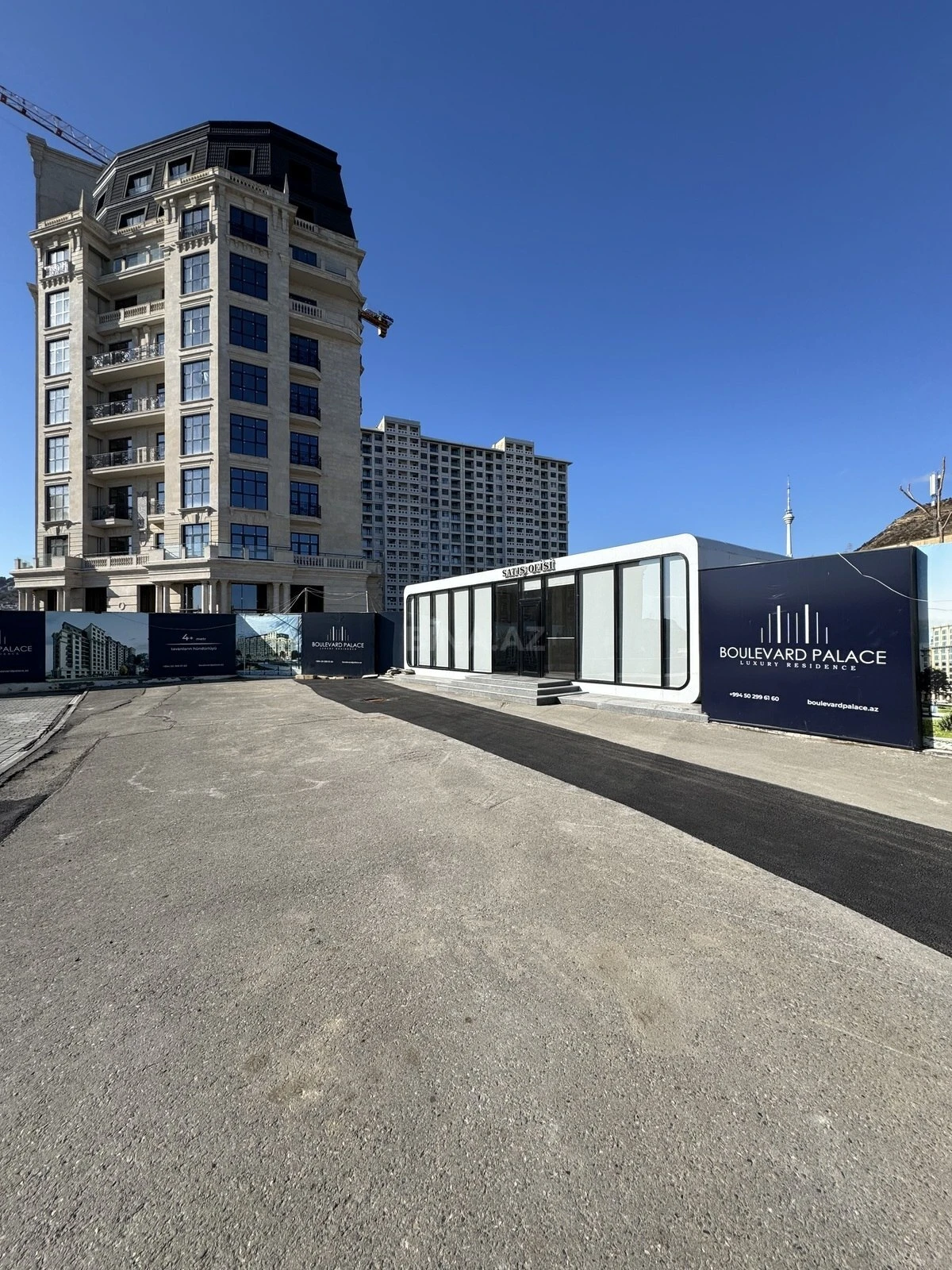 Satılır 3 otaqlı mənzil 153 m²