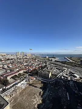 Satılır 3 otaqlı mənzil 153 m²