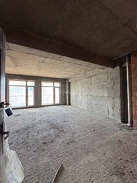 Satılır 3 otaqlı mənzil 153 m²