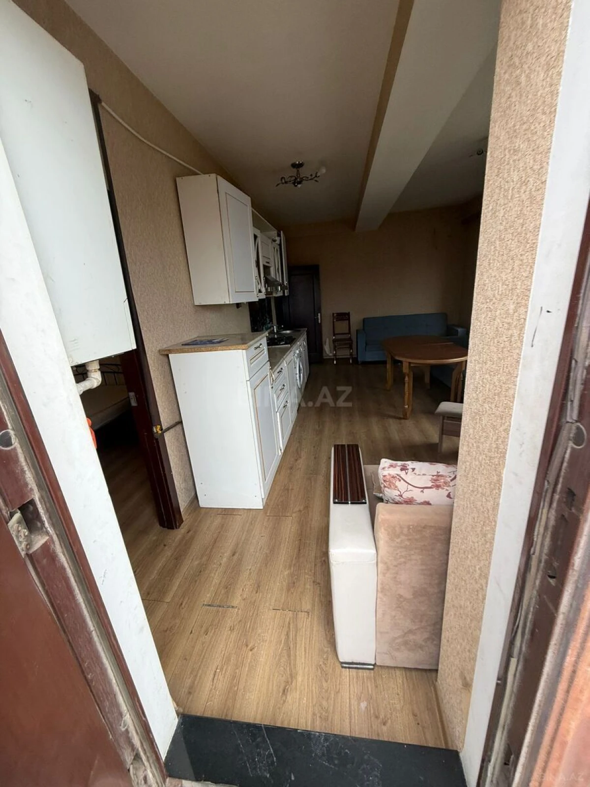 Kirayə verilir 2 otaqlı mənzil 70 m²