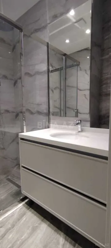 Kirayə verilir 3 otaqlı mənzil 105 m²