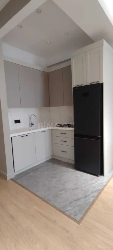 Kirayə verilir 3 otaqlı mənzil 105 m²