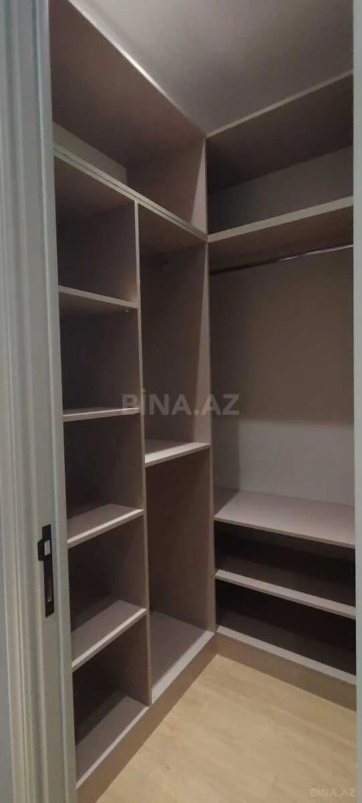 Kirayə verilir 3 otaqlı mənzil 105 m²