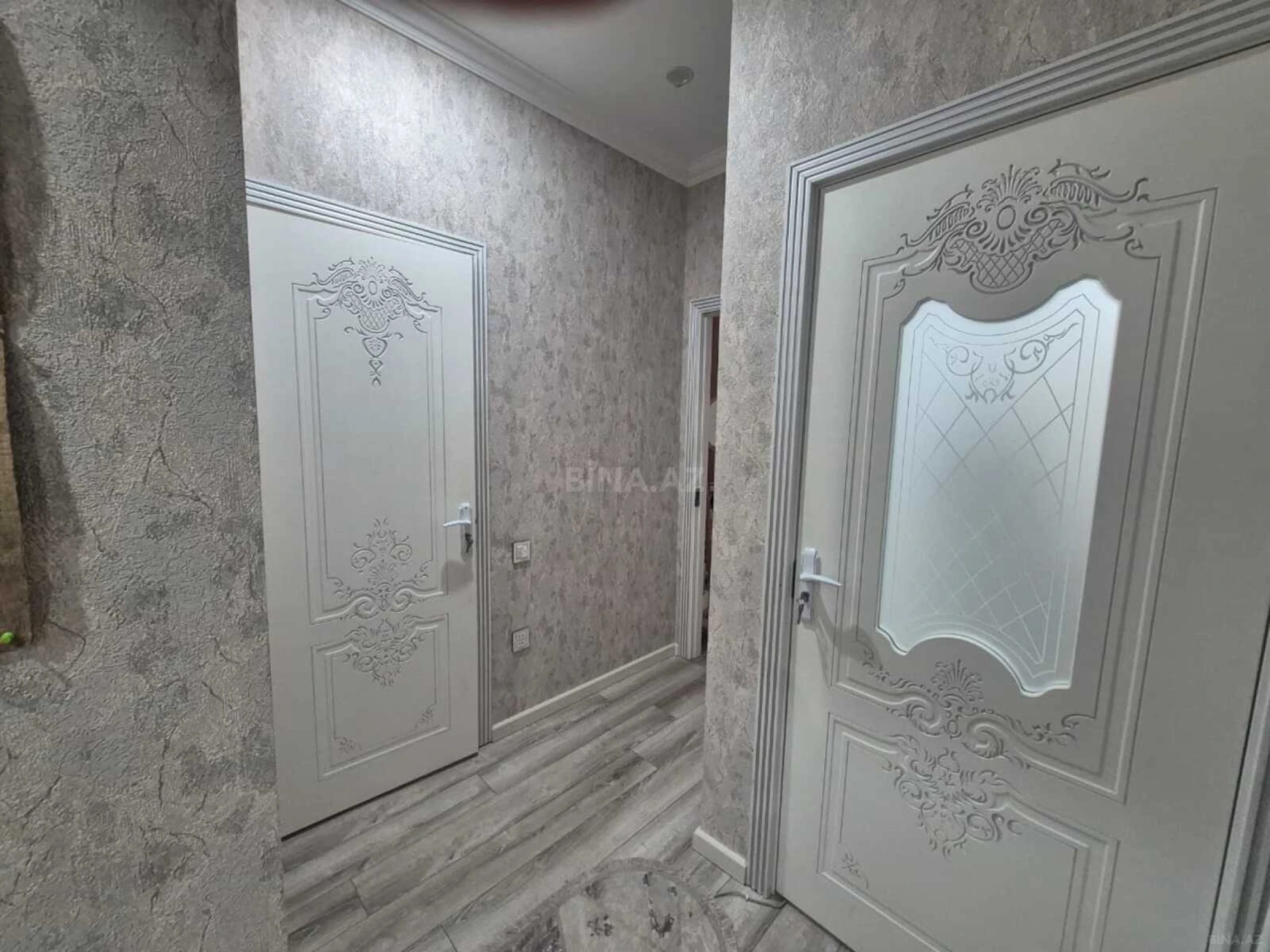 Satılır 2 otaqlı mənzil 43.8 m²