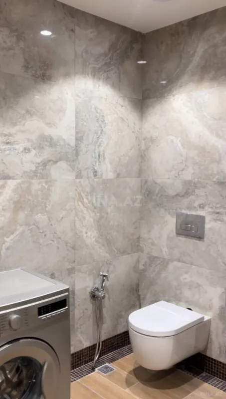 Satılır 1 otaqlı mənzil 60 m²