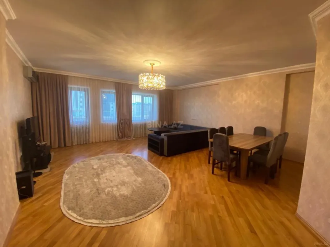 Kirayə verilir 3 otaqlı mənzil 165 m²