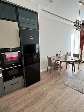 Satılır 2 otaqlı mənzil 53 m²