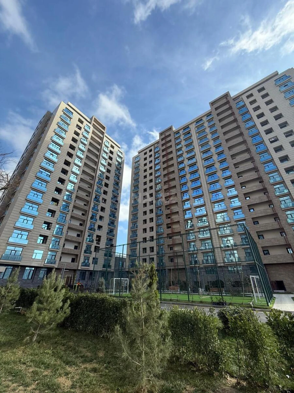 Satılır 2 otaqlı mənzil 53 m²