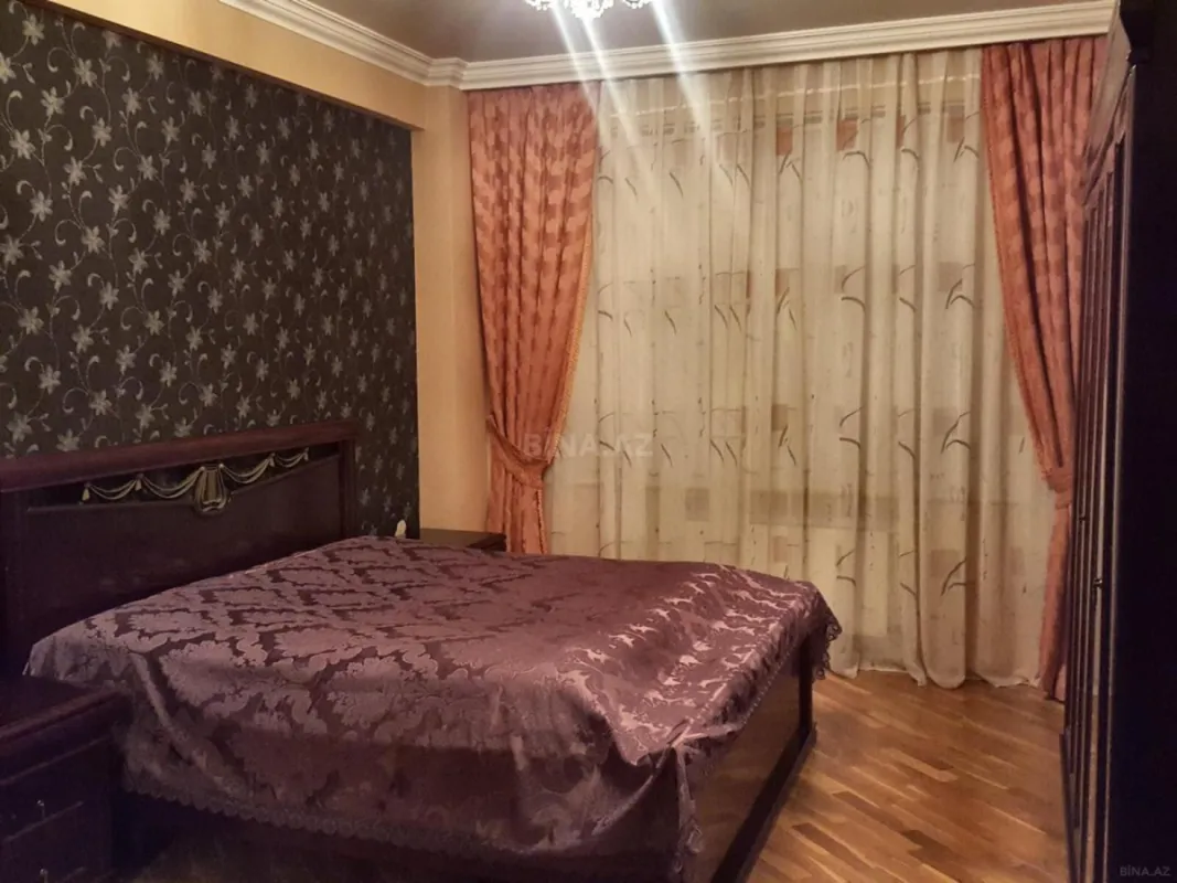 Kirayə verilir 2 otaqlı mənzil 92 m²