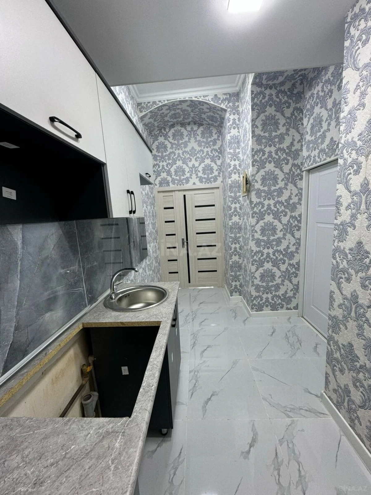Satılır 1 otaqlı mənzil 44 m²