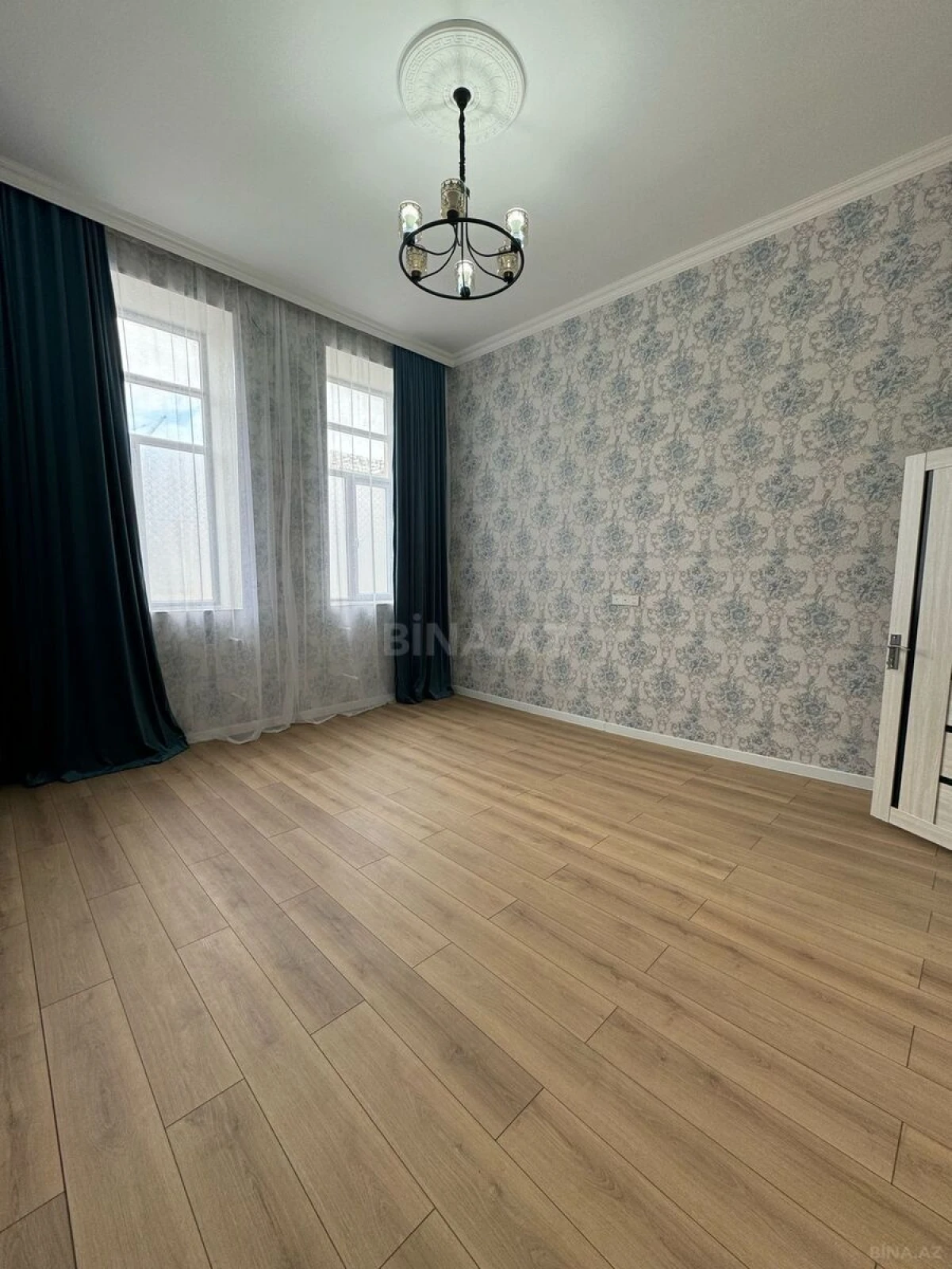Satılır 1 otaqlı mənzil 44 m²