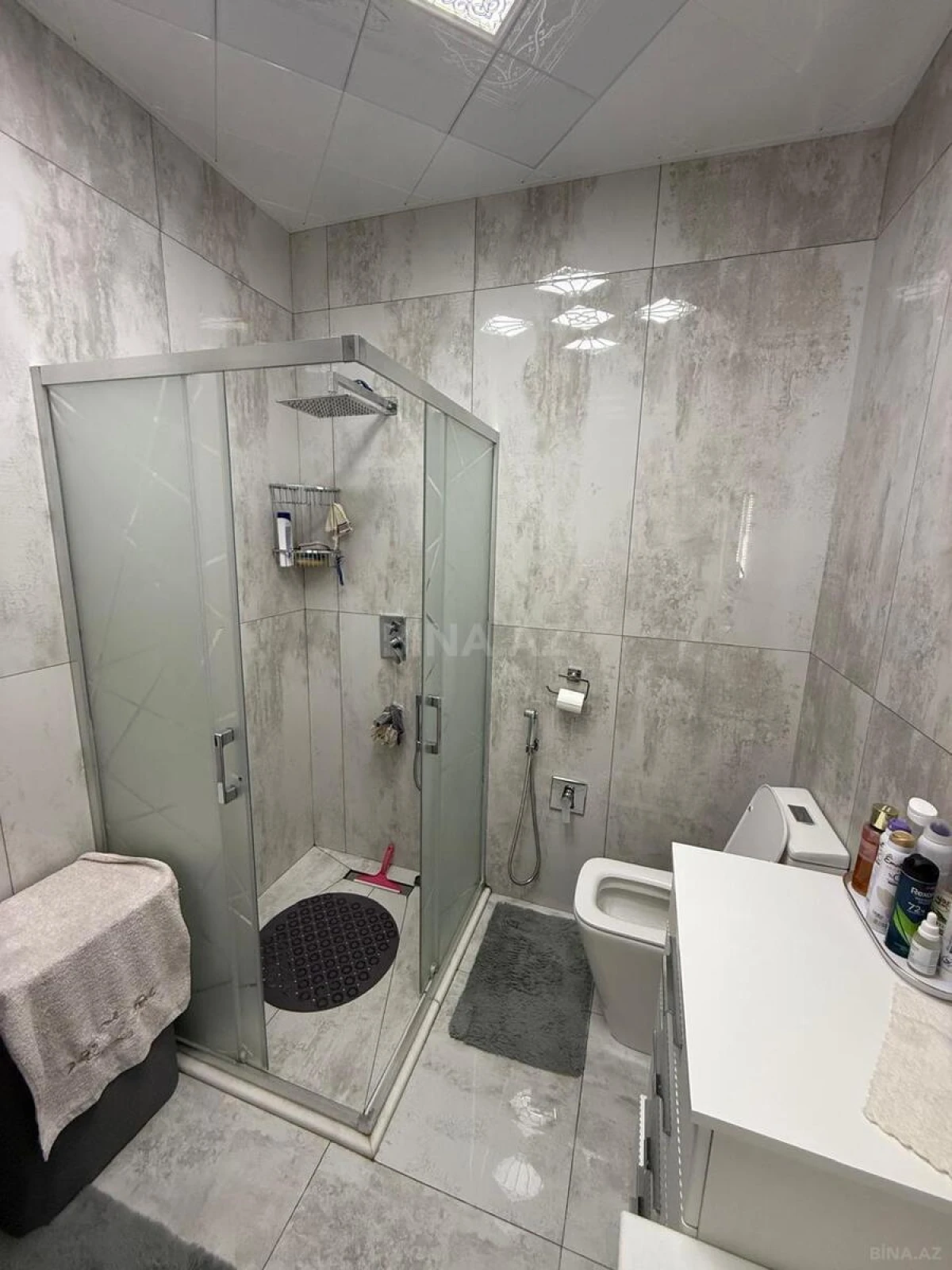 Satılır 2 otaqlı mənzil 63 m²