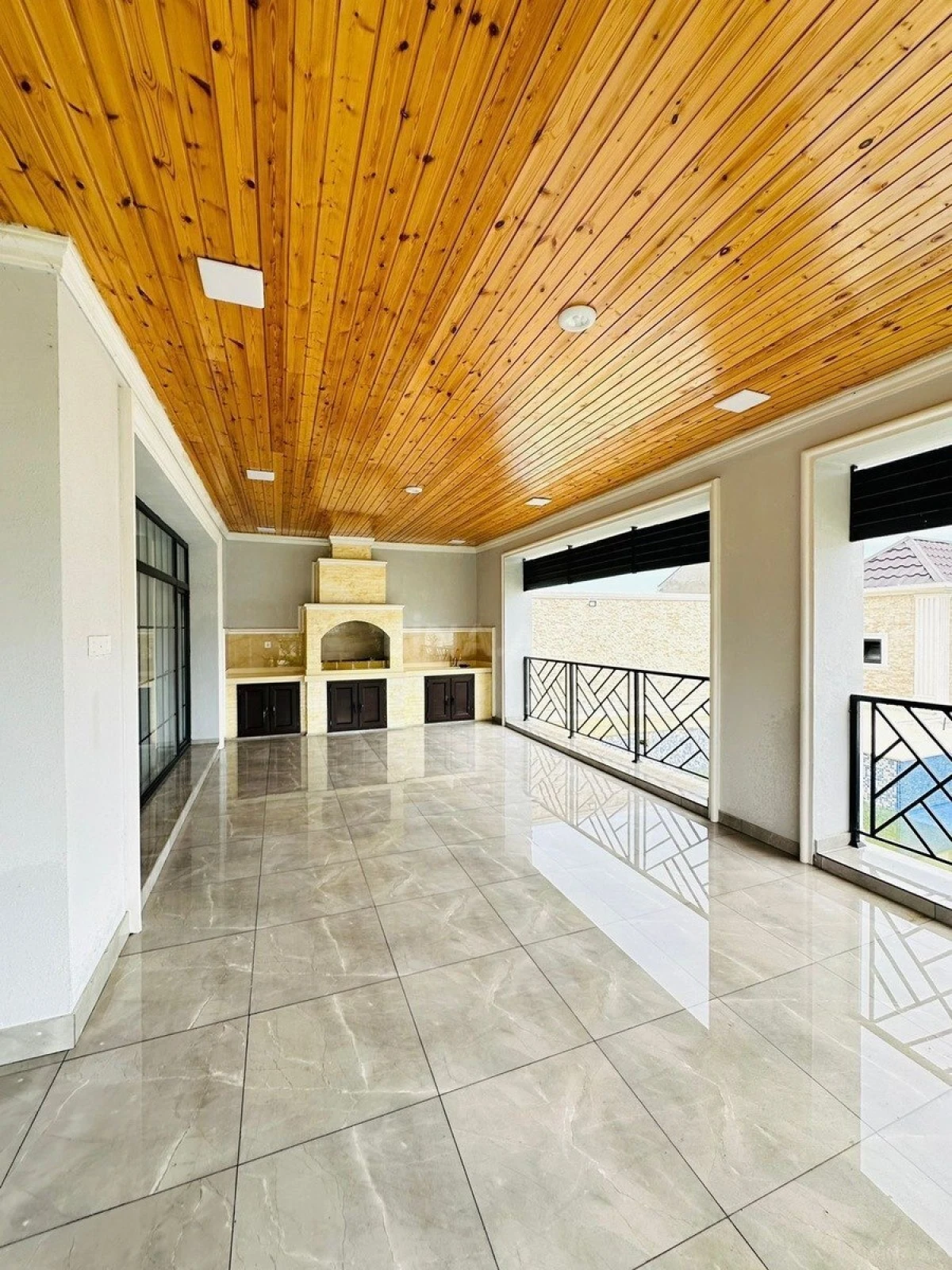Kirayə verilir 4 otaqlı həyət evi 280 m²