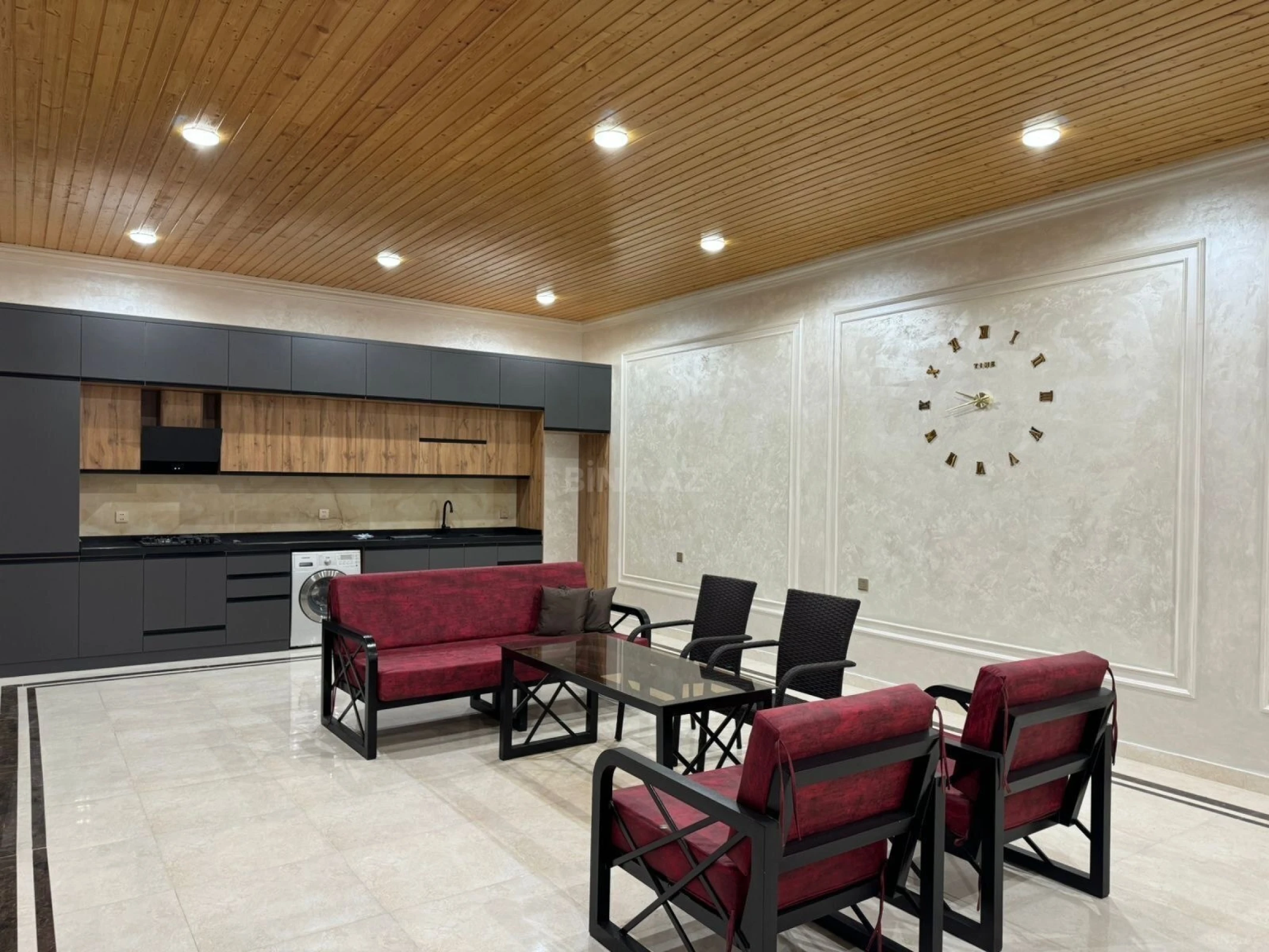 Kirayə verilir 4 otaqlı həyət evi 280 m²