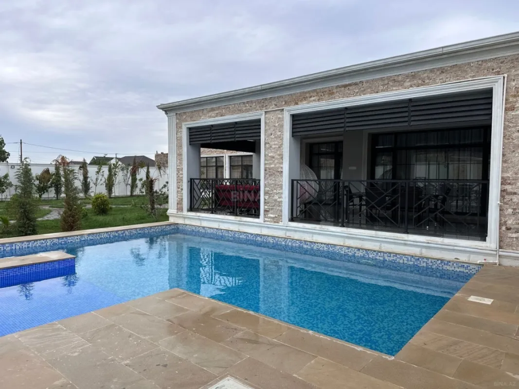 Kirayə verilir 4 otaqlı həyət evi 280 m²