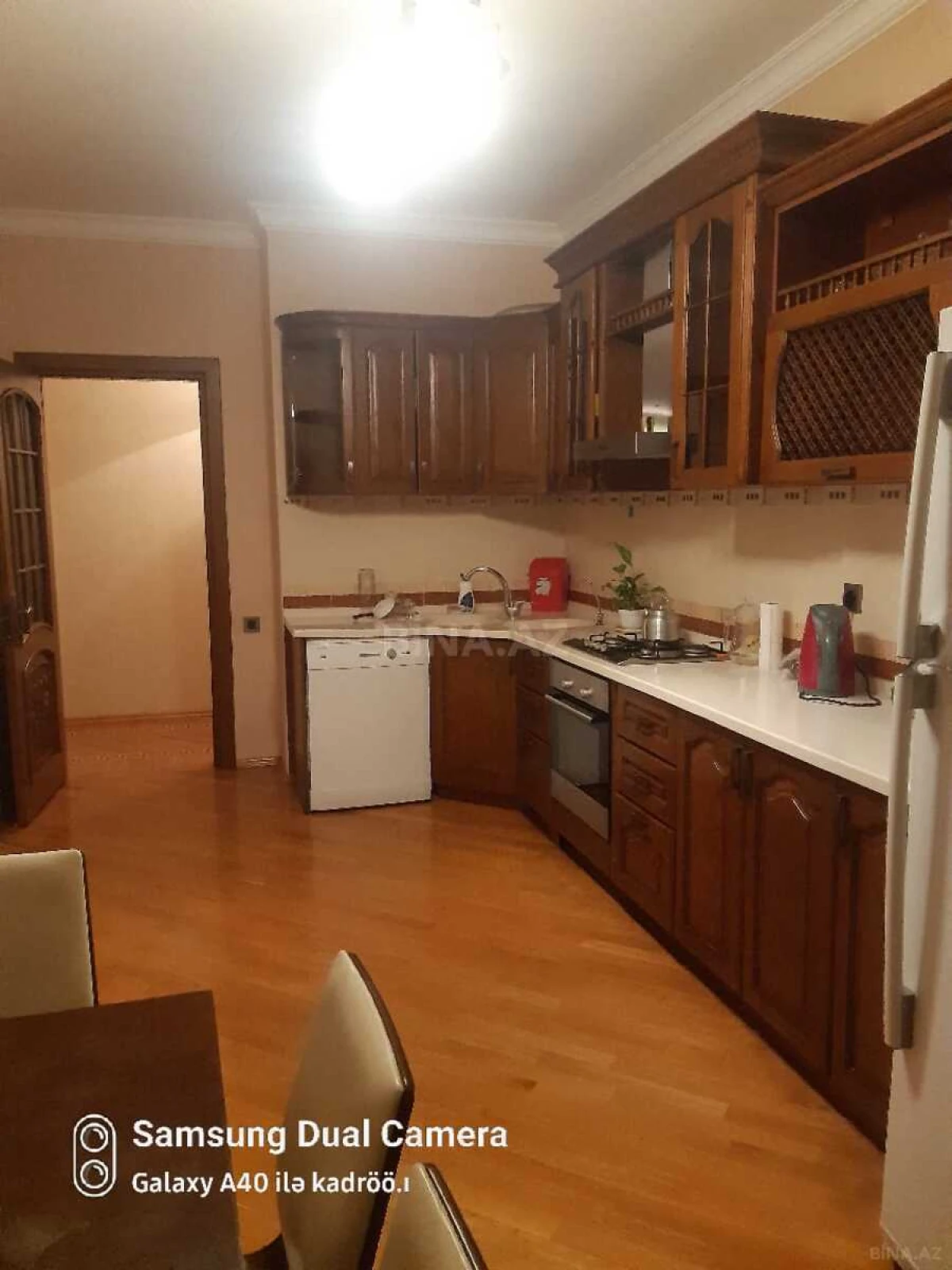 Kirayə verilir 3 otaqlı mənzil 137 m²