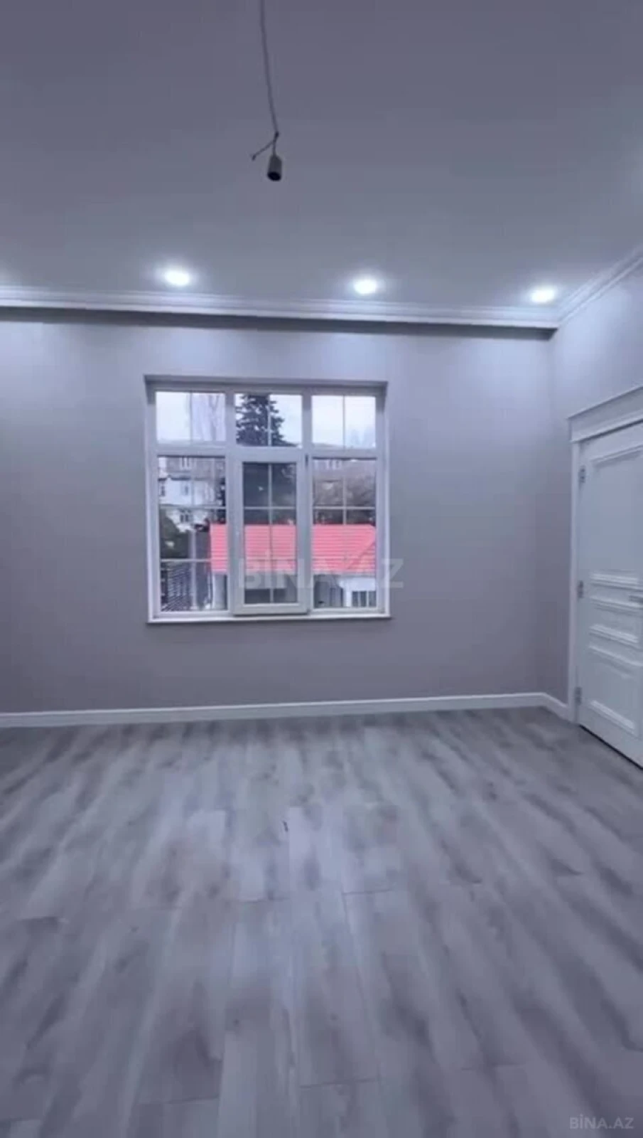 Satılır 5 otaqlı həyət evi 350 m²