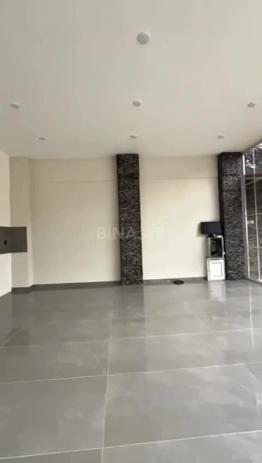 Satılır 5 otaqlı həyət evi 350 m²