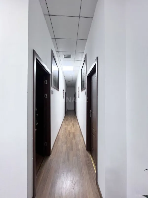 Kirayə verilir 6 otaqlı ofis 131 m²