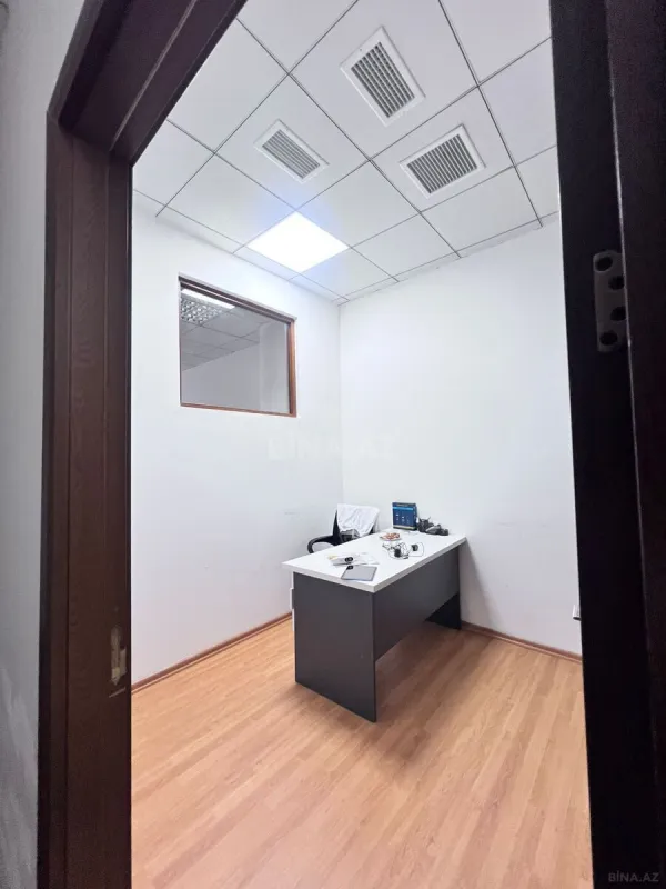 Kirayə verilir 6 otaqlı ofis 131 m²