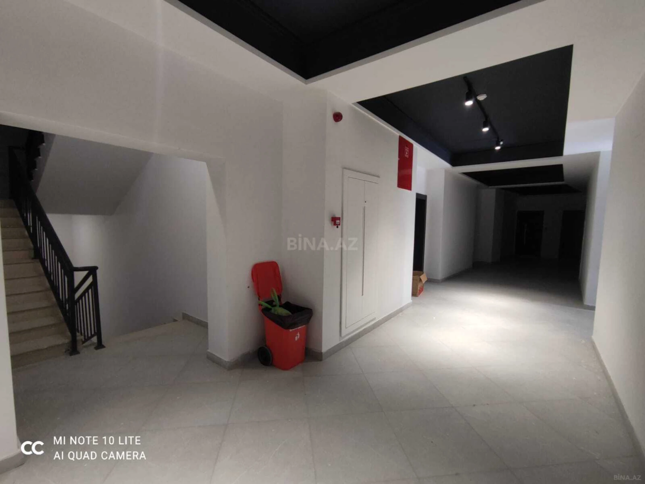 Satılır 2 otaqlı mənzil 90 m²