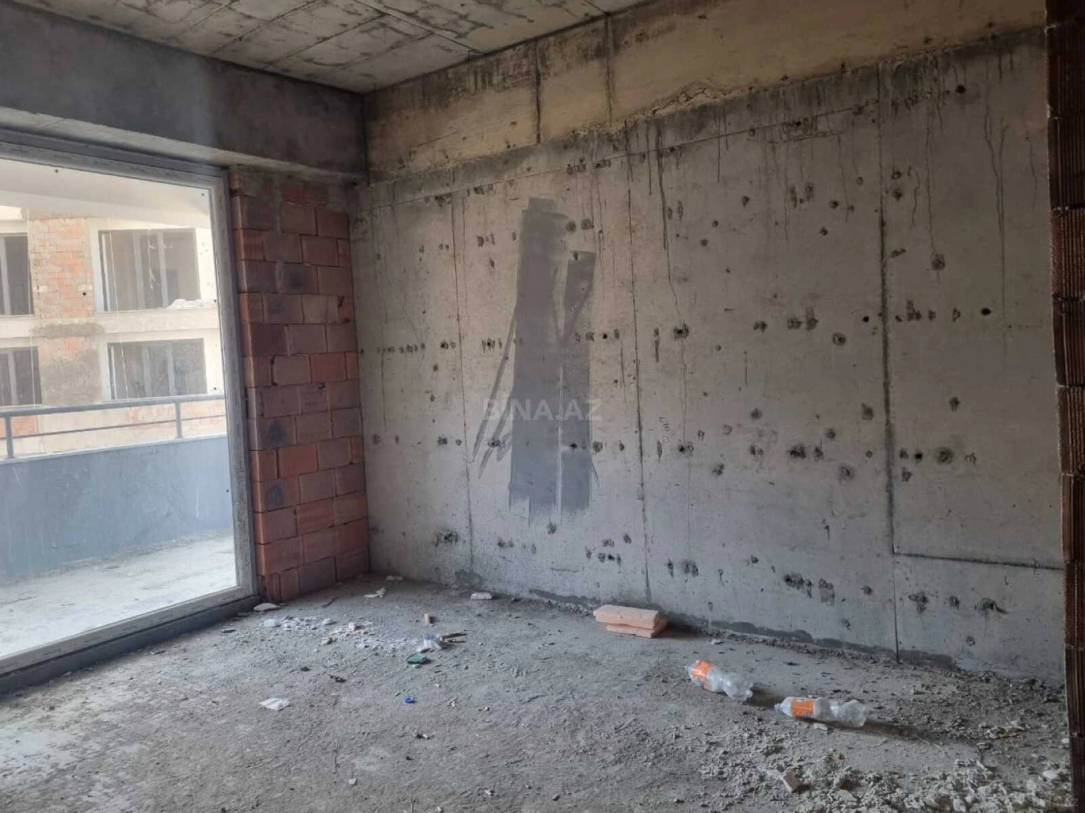 Satılır 2 otaqlı mənzil 90 m²