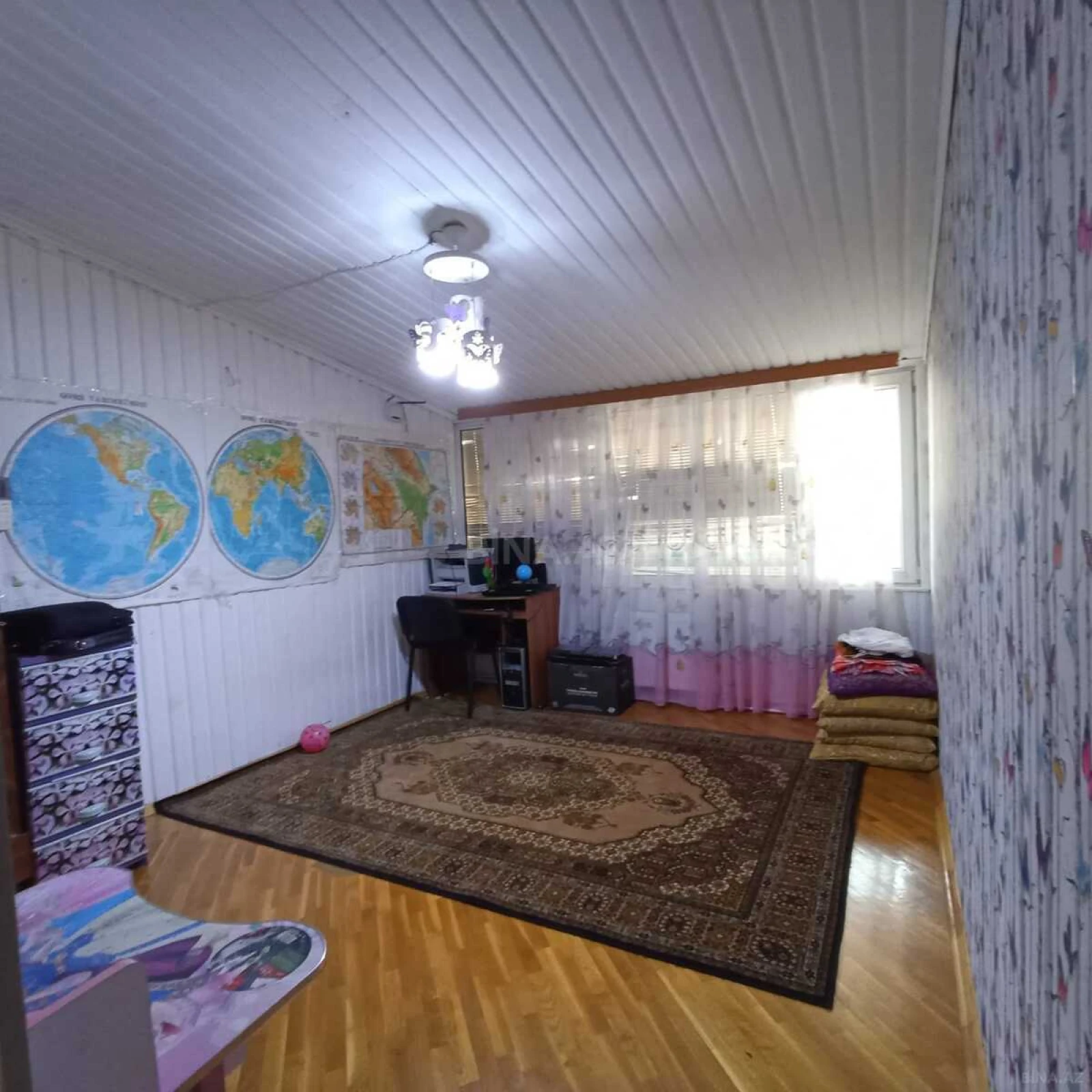 Satılır 4 otaqlı mənzil 140 m²