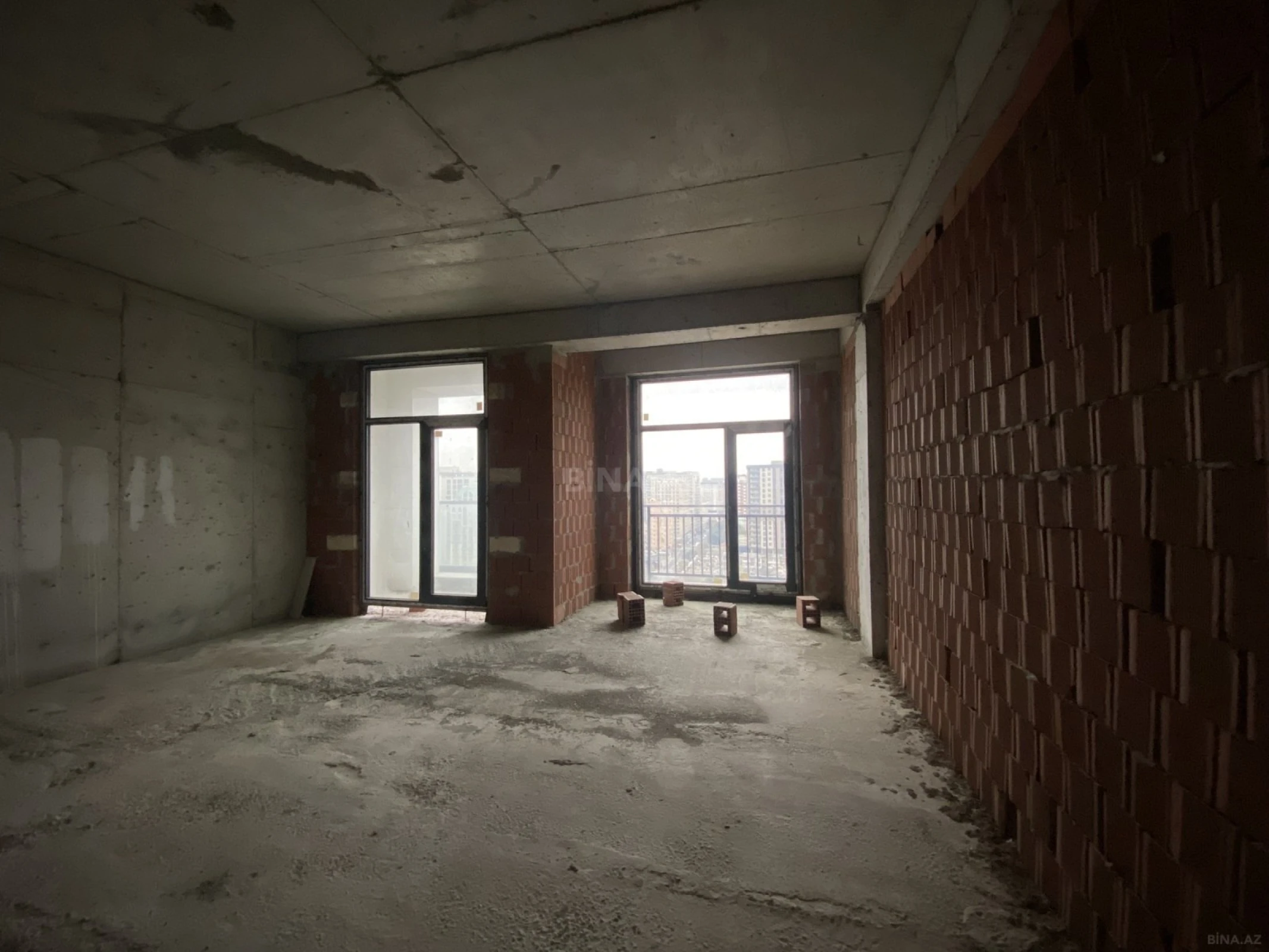 Satılır 2 otaqlı mənzil 94.5 m²