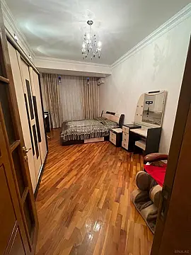 Kirayə verilir 4 otaqlı mənzil 170 m²