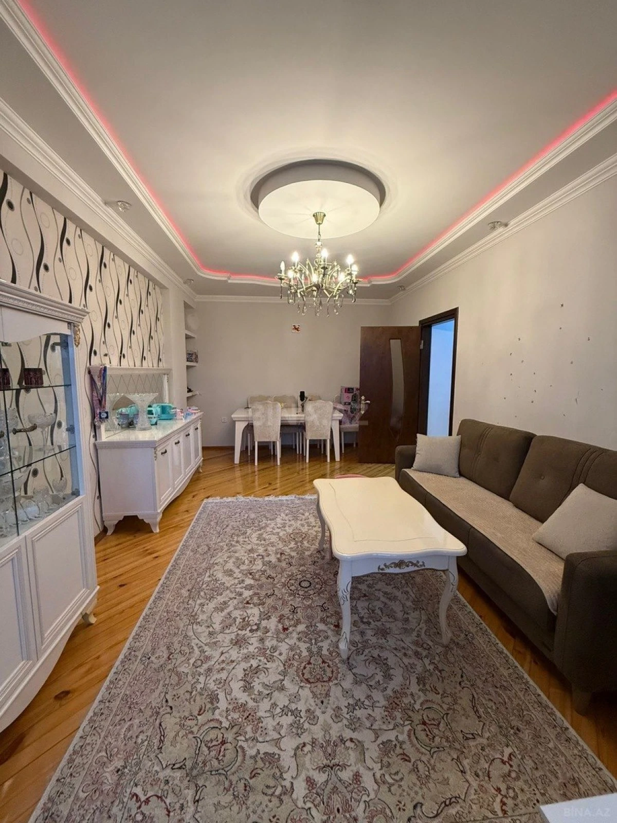 Satılır 2 otaqlı mənzil 80 m²