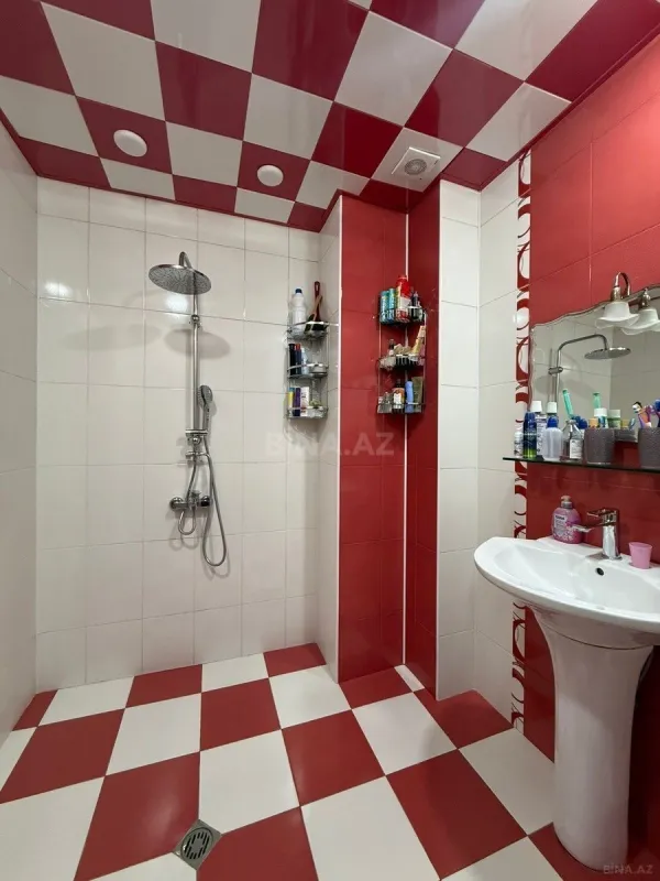 Satılır 2 otaqlı mənzil 80 m²