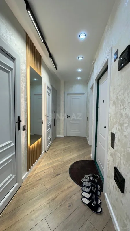 Satılır 2 otaqlı mənzil 70 m²