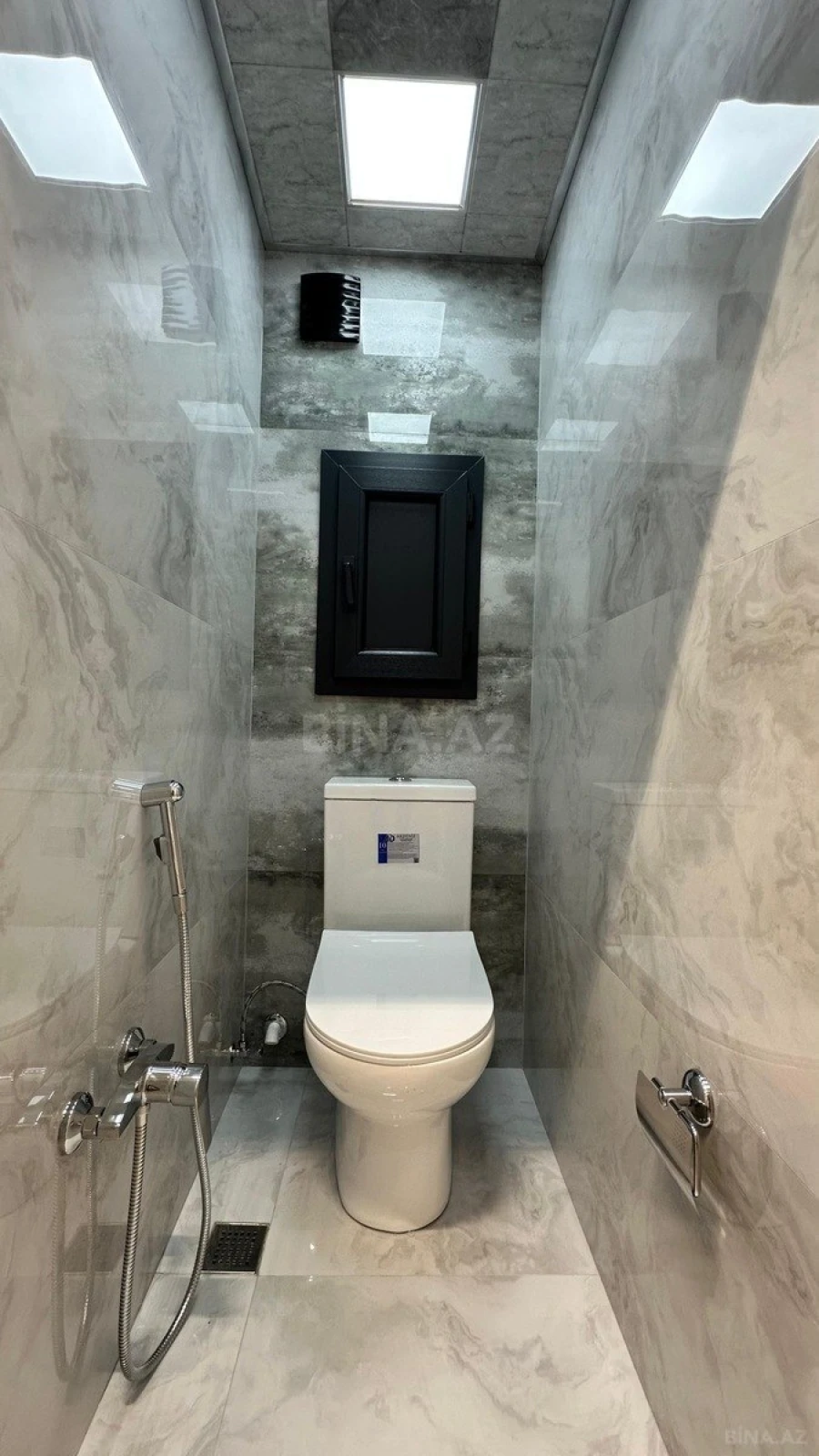 Satılır 2 otaqlı mənzil 70 m²