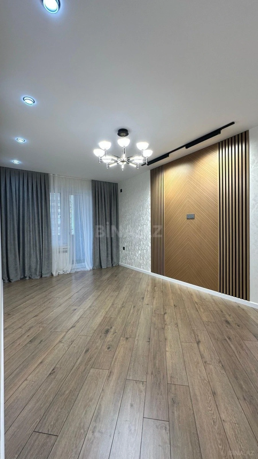 Satılır 2 otaqlı mənzil 70 m²