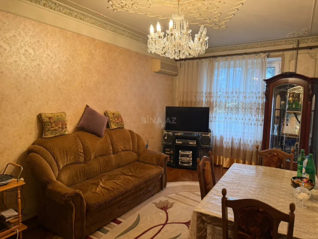 Satılır 3 otaqlı mənzil 90 m²