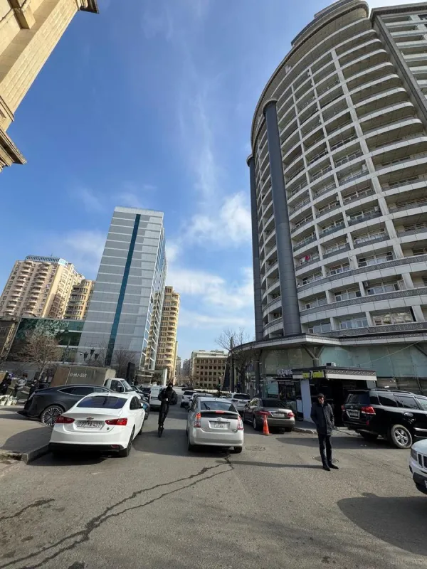 Kirayə verilir obyekt 80 m²