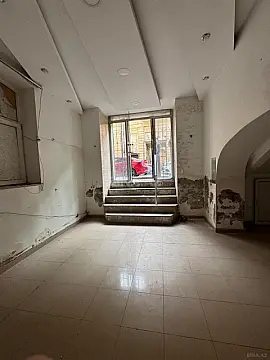 Kirayə verilir obyekt 80 m²