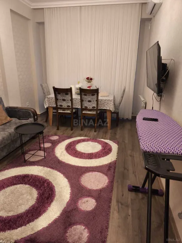 Kirayə verilir 2 otaqlı mənzil 55 m²