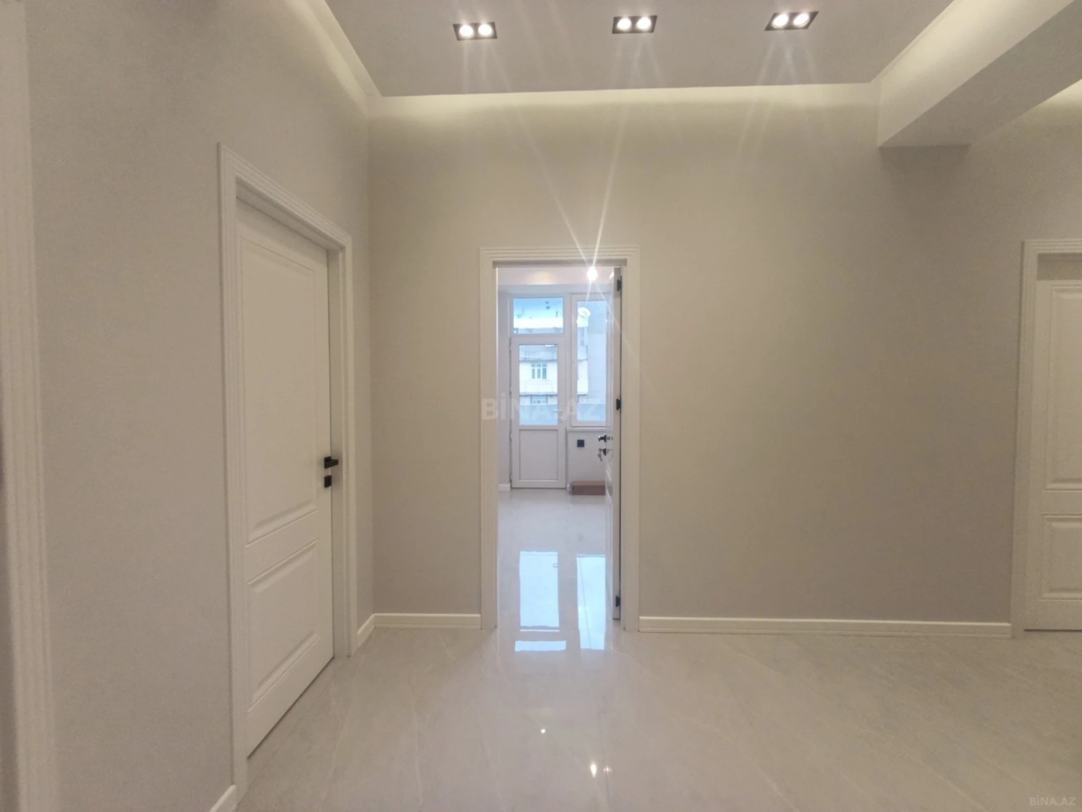 Satılır 3 otaqlı mənzil 90 m²