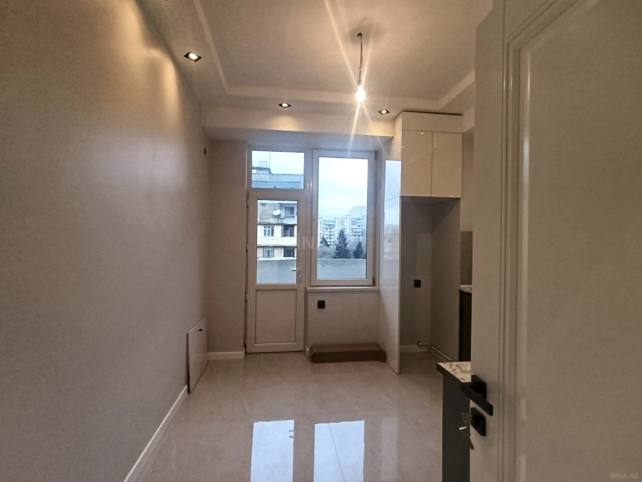 Satılır 3 otaqlı mənzil 90 m²