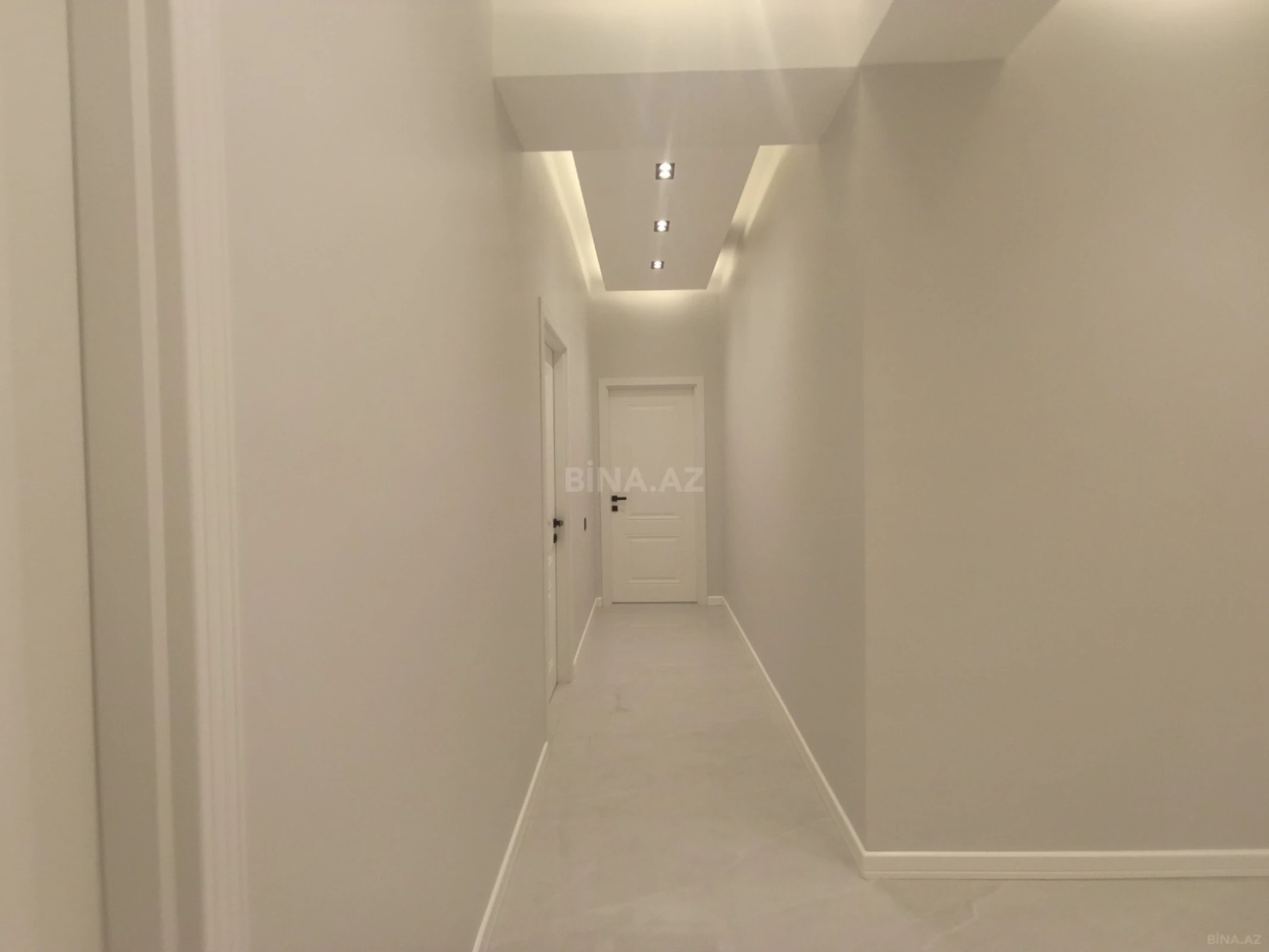 Satılır 3 otaqlı mənzil 90 m²