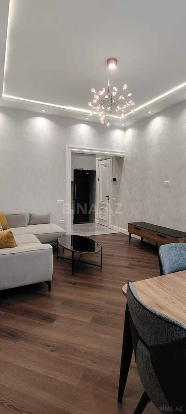 Kirayə verilir 3 otaqlı mənzil 105 m²