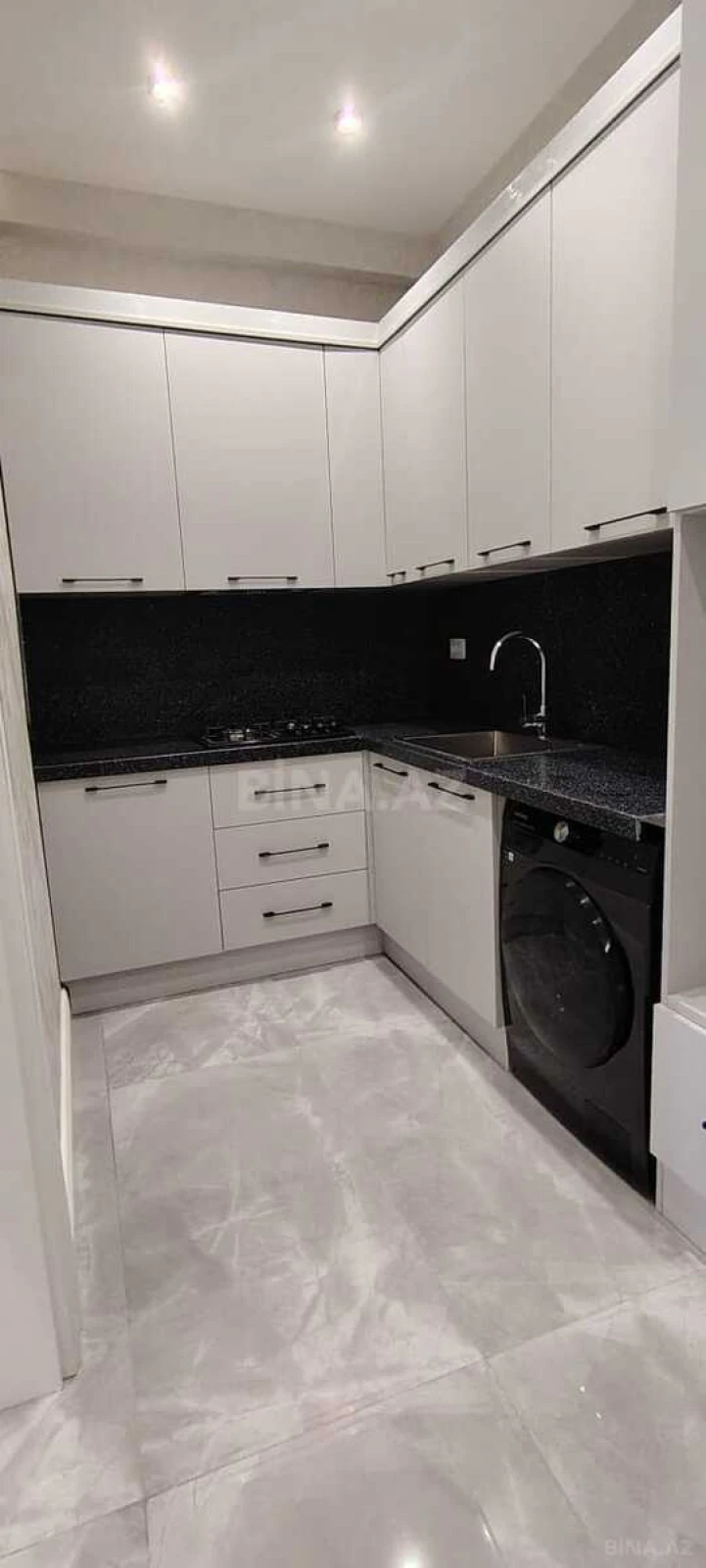 Kirayə verilir 3 otaqlı mənzil 105 m²