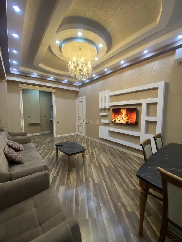Kirayə verilir 2 otaqlı mənzil 75 m²