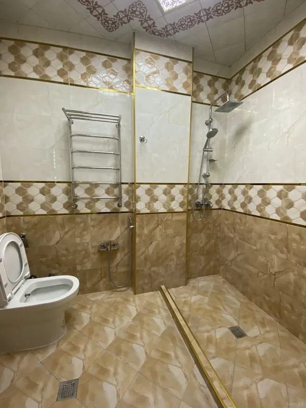 Kirayə verilir 2 otaqlı mənzil 75 m²