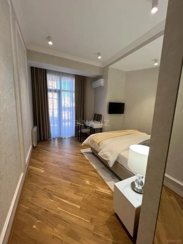 Kirayə verilir 2 otaqlı mənzil 80 m²