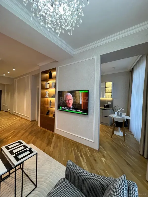 Kirayə verilir 2 otaqlı mənzil 80 m²